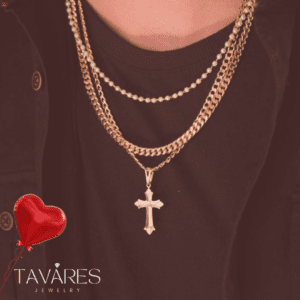 Colar Masculino Dourado com Cruz