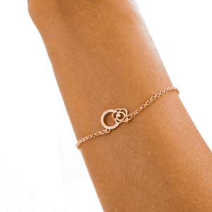 Pulseira de correntes elo 2mm com micro zircônias