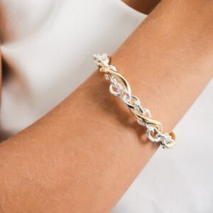 Bracelete torcido com corrente